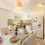 Casa Valentina 6 Emma Porto Istana